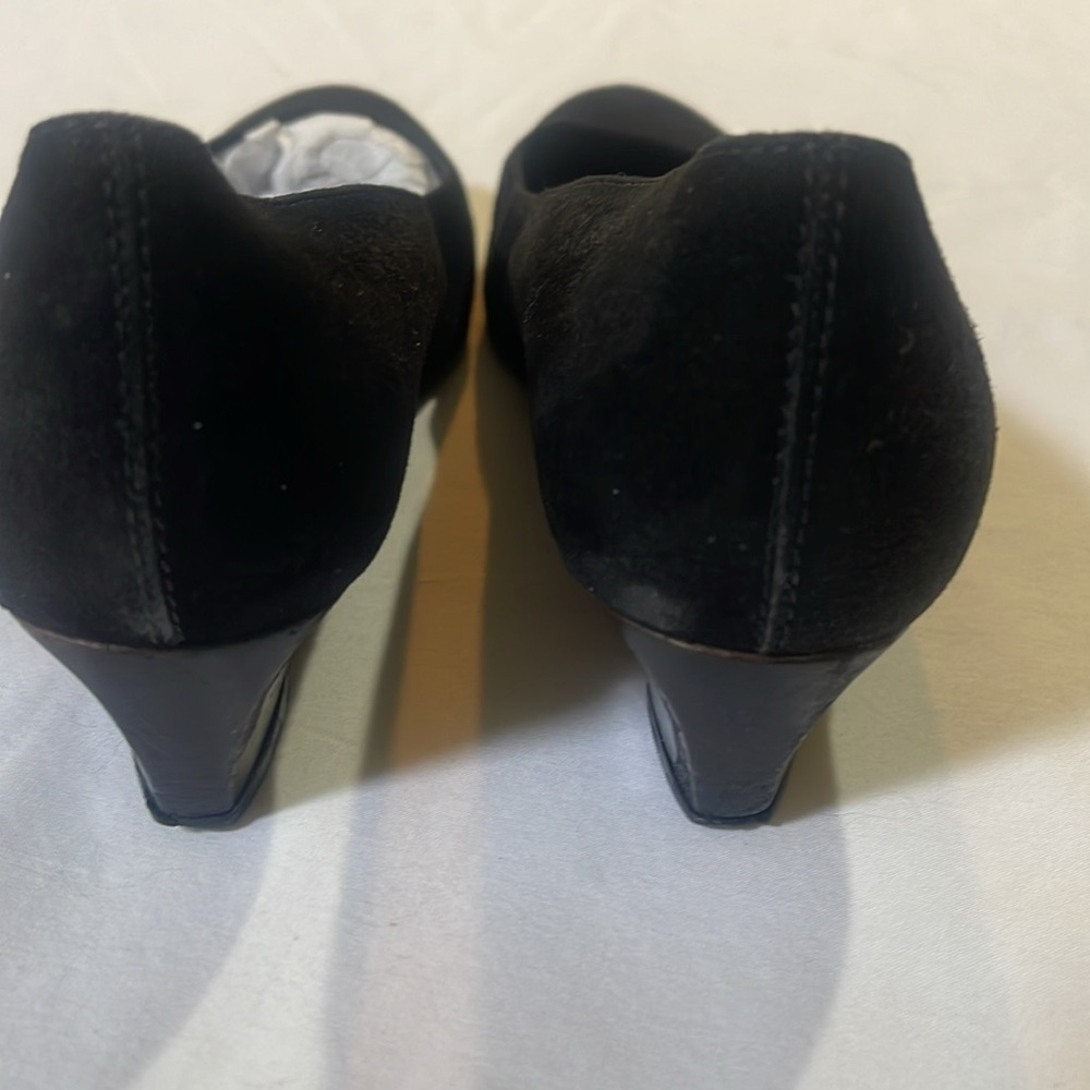 TODS Black Suede Heels - Picture 8 of 8